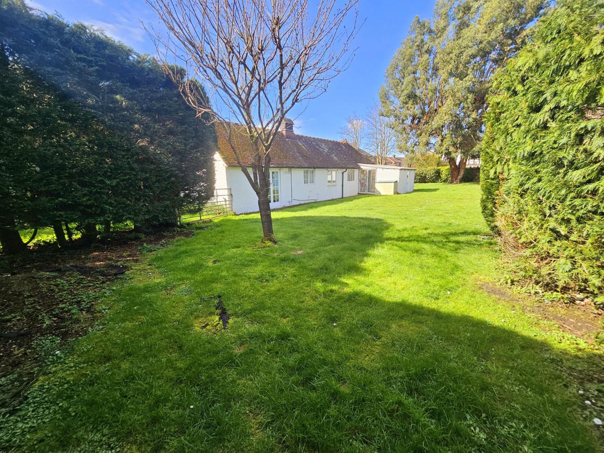 English Farmhouse Cottage กิลด์ฟอร์ด ภายนอก รูปภาพ