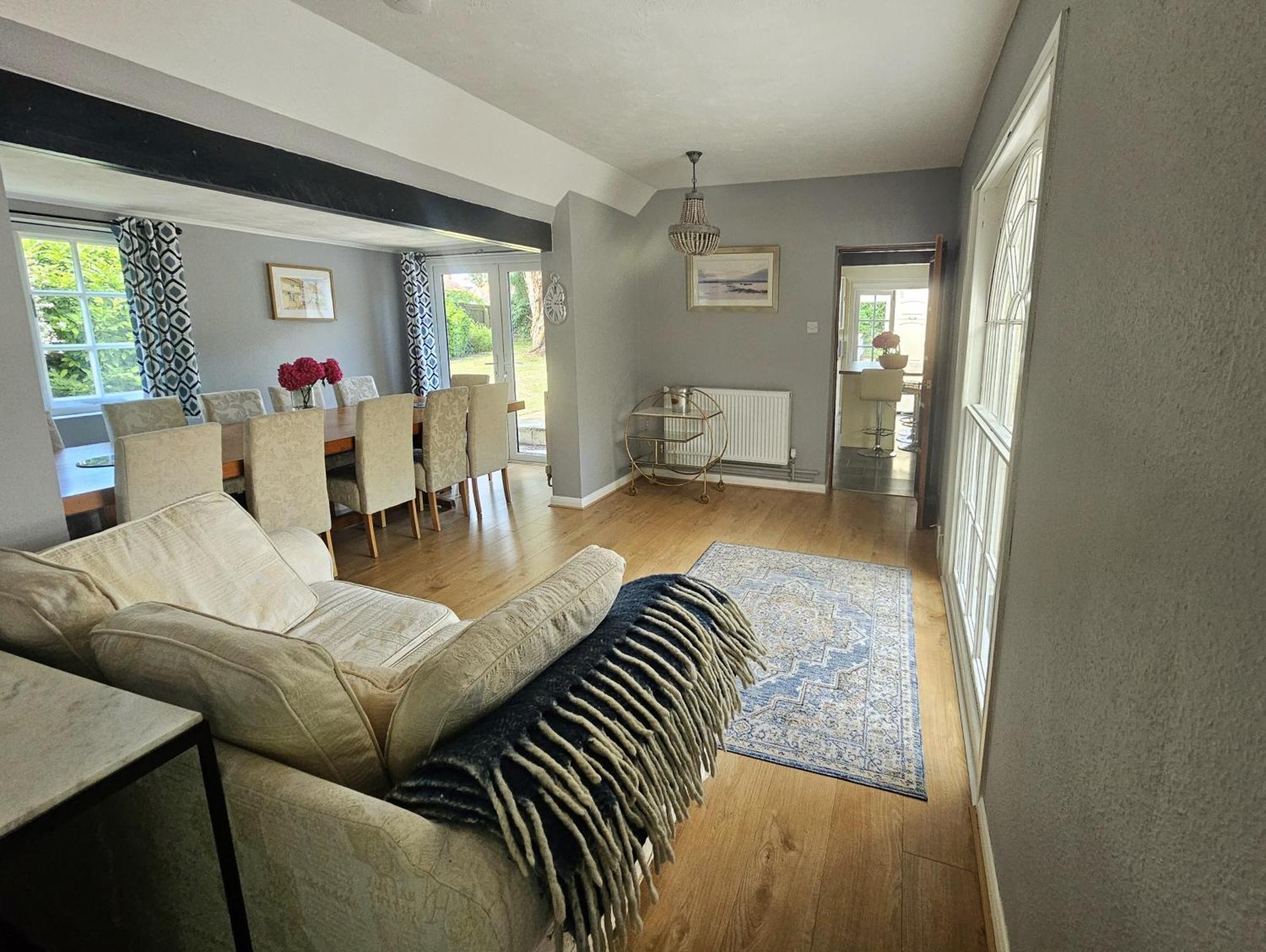 English Farmhouse Cottage กิลด์ฟอร์ด ภายนอก รูปภาพ