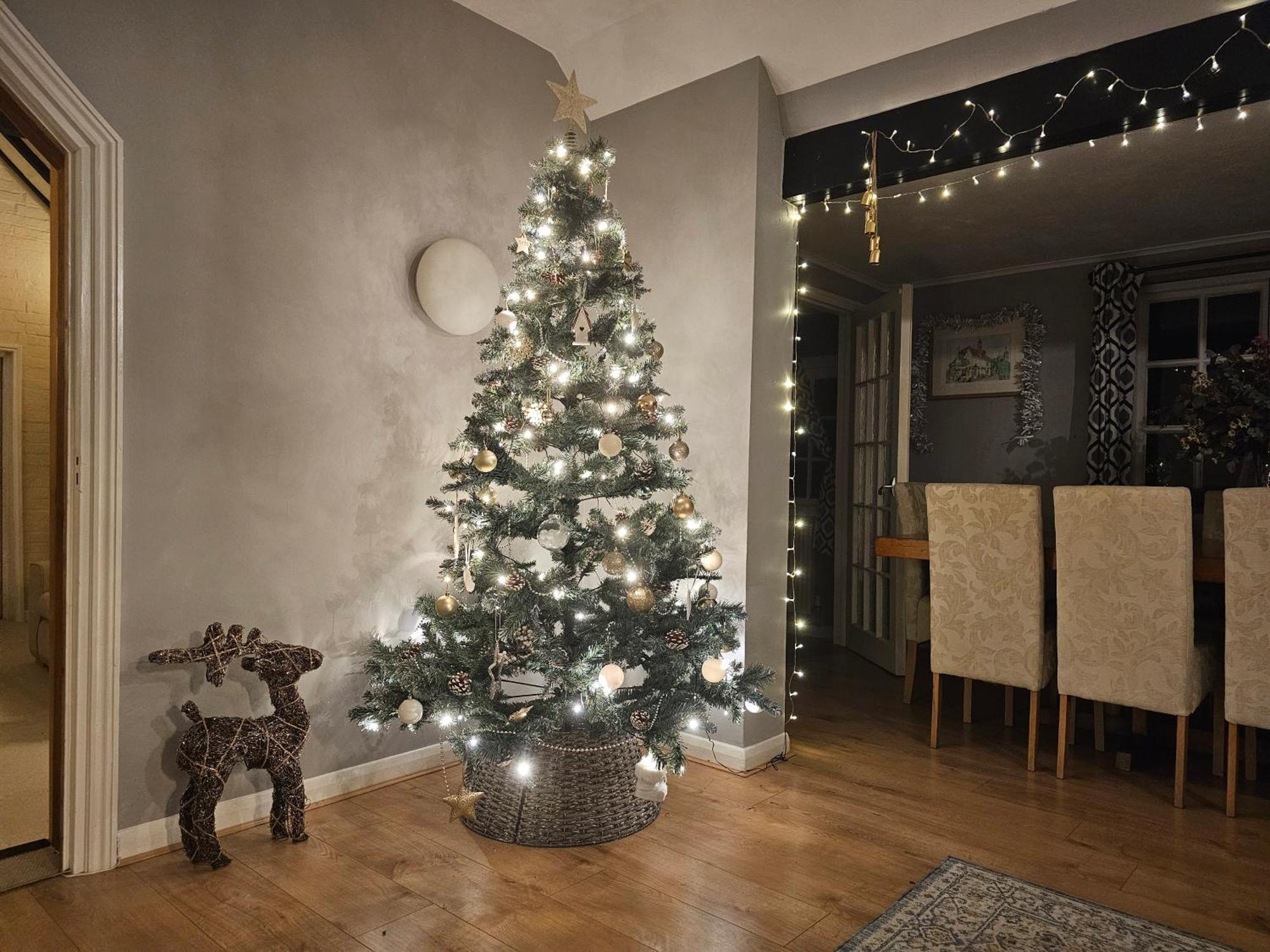English Farmhouse Cottage กิลด์ฟอร์ด ภายนอก รูปภาพ