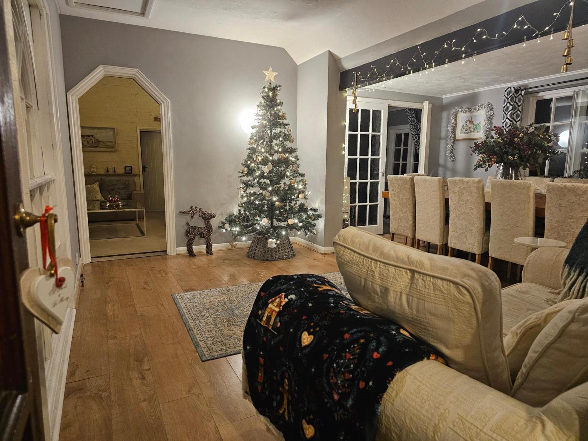 English Farmhouse Cottage กิลด์ฟอร์ด ภายนอก รูปภาพ
