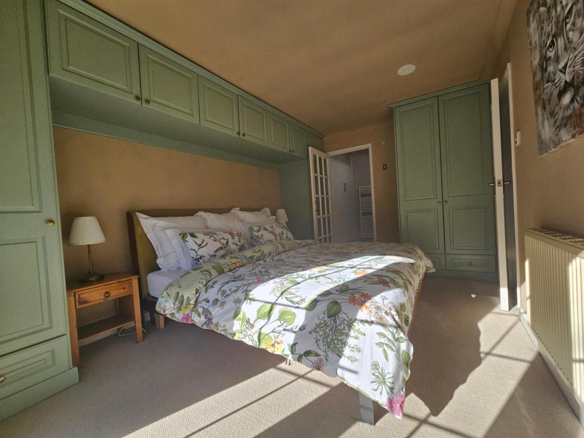 English Farmhouse Cottage กิลด์ฟอร์ด ภายนอก รูปภาพ
